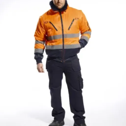 Test Portwest Blouson pilote 3 en 1 haute visibilité : le blouson de chantier qui fait aussi la route