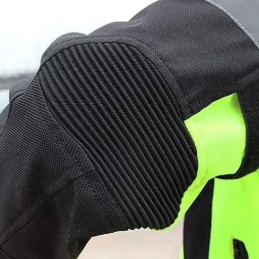 Test veste de moto MH96_ITALY : visible, pas chère… mais attention à la taille